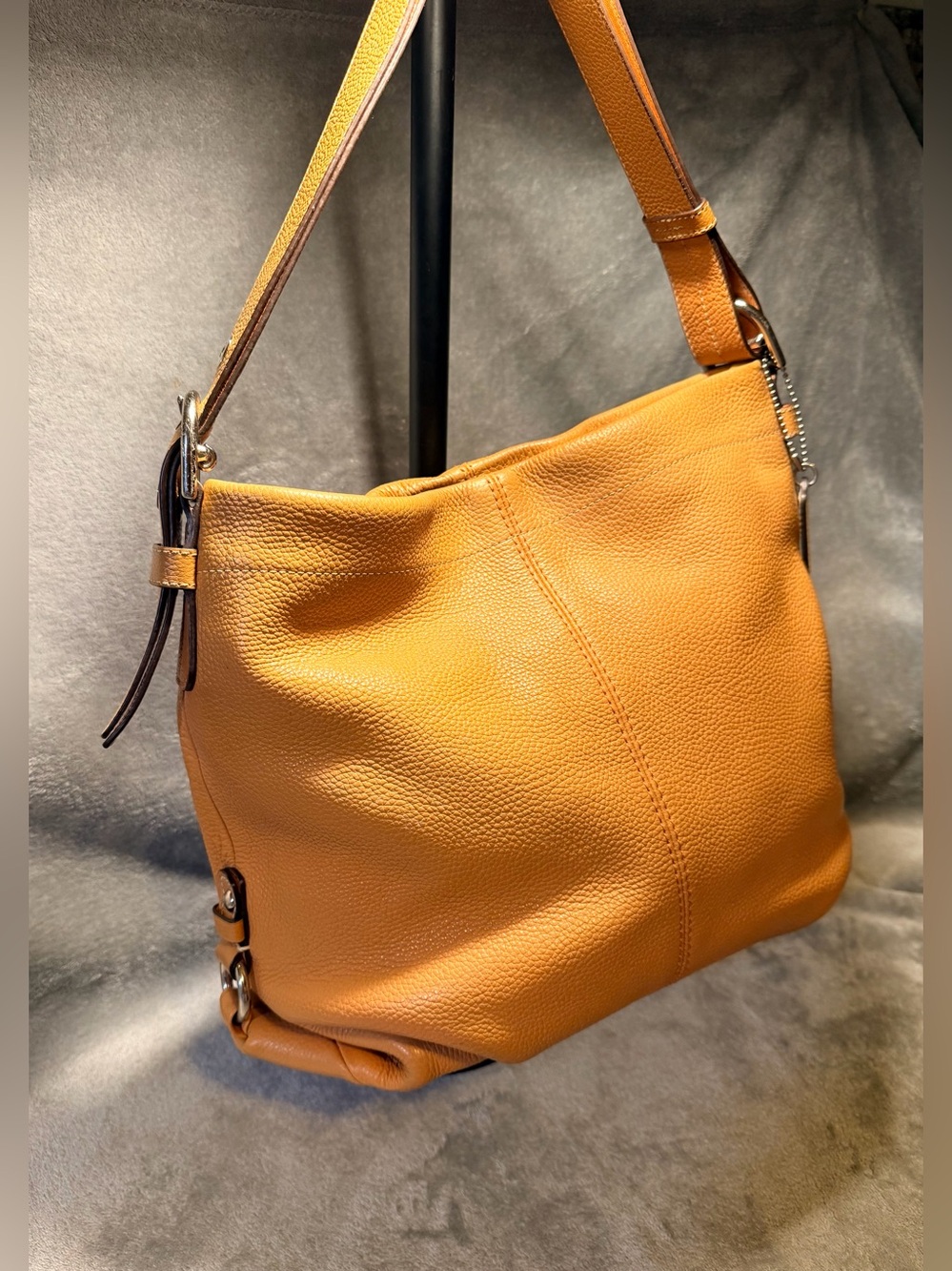 Coach Pebbled Cowhide Leather Shoulder Bag F15064 - Picture 3 of 14